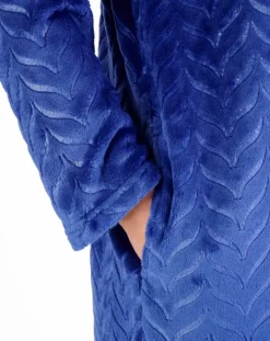 Embossed Pattern Fleece 50