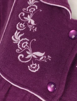 Embroidered Boucle Fleece 45