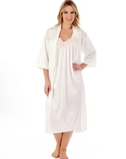 Knitted Satin Embroidered 46